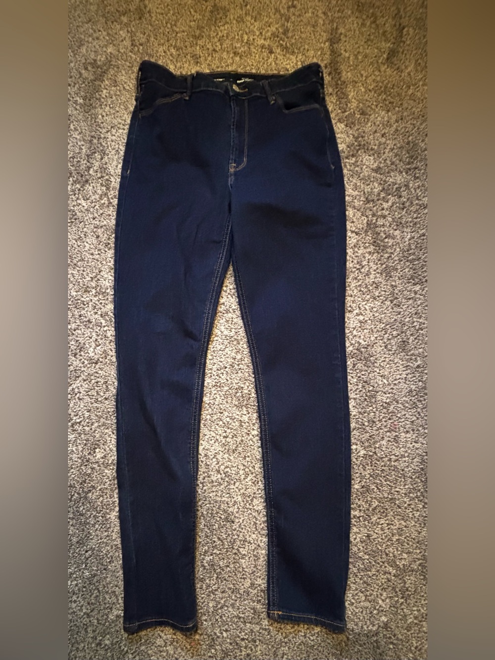 Old Navy Skinny Jeans in Dark Navy Blue